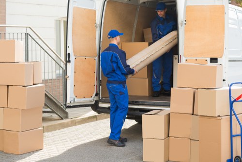 Professional packing and unpacking services in Norwood for a smooth home move