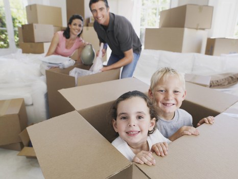 Customer raising a complaint during a removals service review