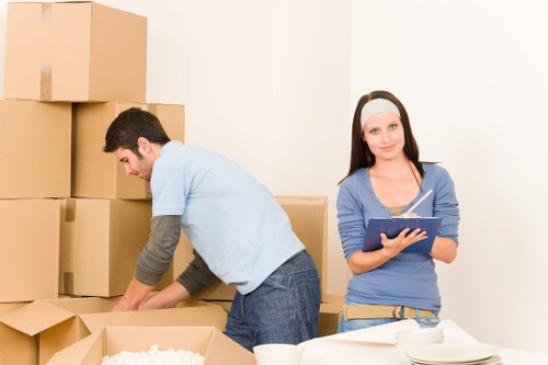 Flexible man and van solution for furniture and household moves in Norwood